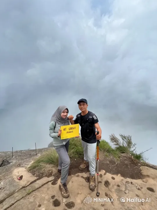 Kung Fu Masters Conquer Cloudy Mountain Peak – AI Generated Video | Hailuo AI