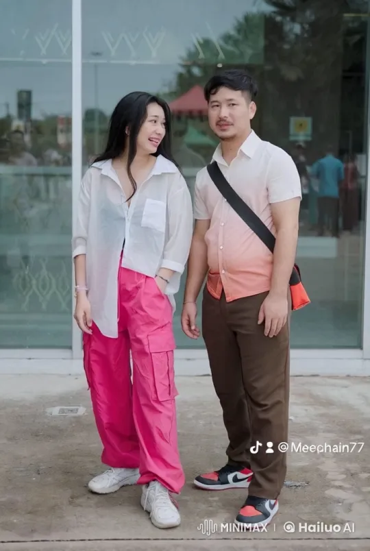 Martial Arts Exchange Between Man and Woman – AI Generated Video | Hailuo AI