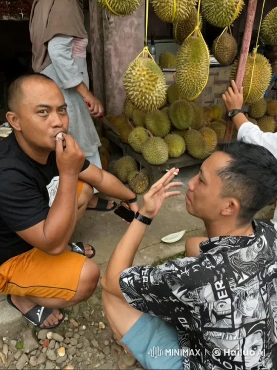 Martial Arts Showdown in Bustling Durian Market – AI Generated Video | Hailuo AI