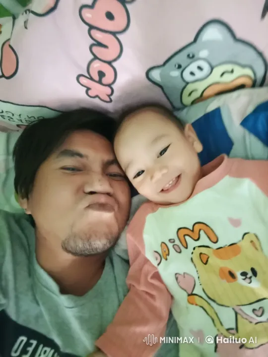 Parent and Child Engage in Joyful Bedtime Kung Fu Play – AI Generated Video | Hailuo AI