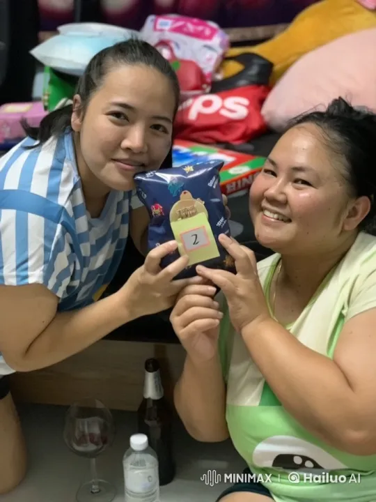 Casual Duo Engages in Intense Indoor Kungfu Sparring – AI Generated Video | Hailuo AI