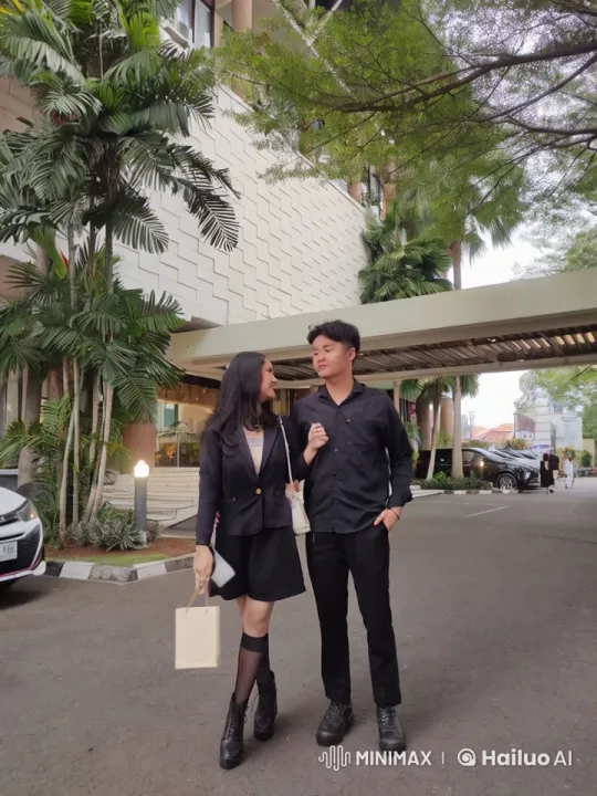 Couple Engages in Dynamic Kung Fu Duel – AI Generated Video | Hailuo AI
