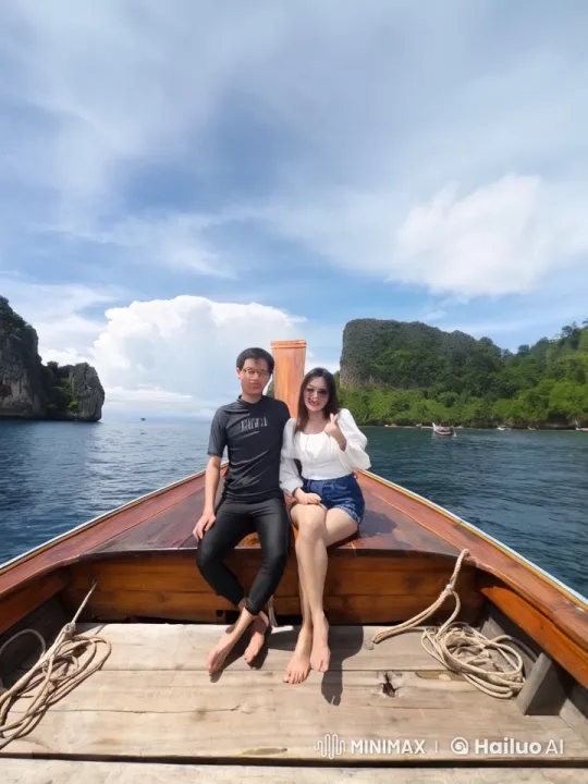 Couple Practicing Kung Fu on a Boat in Serene Surroundings – AI Generated Video | Hailuo AI