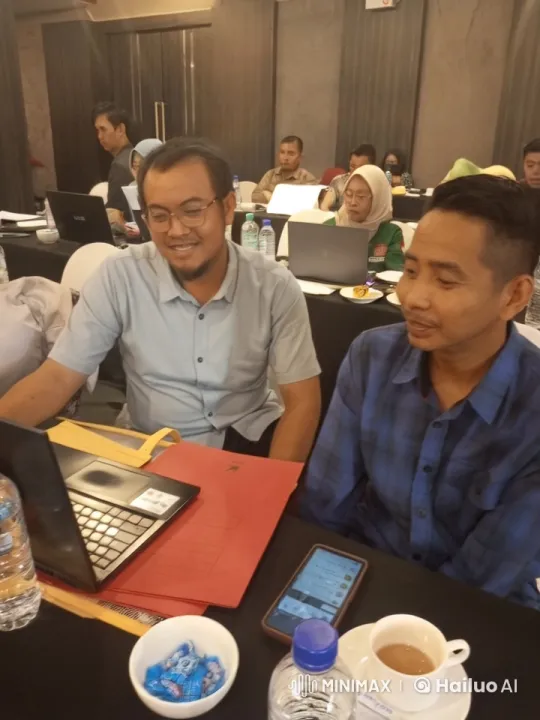 Unexpected Kungfu Showdown in Conference Room – AI Generated Video | Hailuo AI