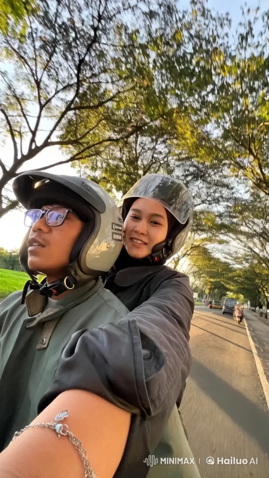 Kung Fu Fight and Stunts on Motorcycle at Sunset – AI Generated Video | Hailuo AI