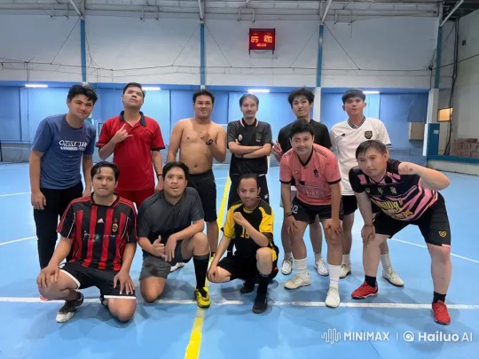 Martial Artist Performs Kung Fu in Sports Hall – AI Generated Video | Hailuo AI