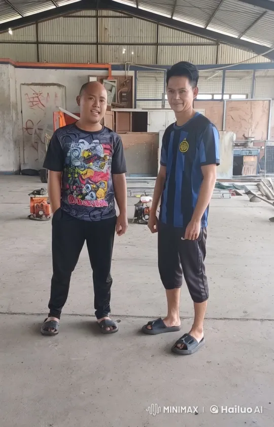 Kungfu Sparring in Industrial Warehouse Setting – AI Generated Video | Hailuo AI