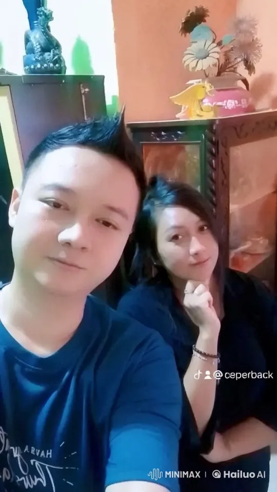Indoor Kung Fu Sparring with Decorative Background – AI Generated Video | Hailuo AI