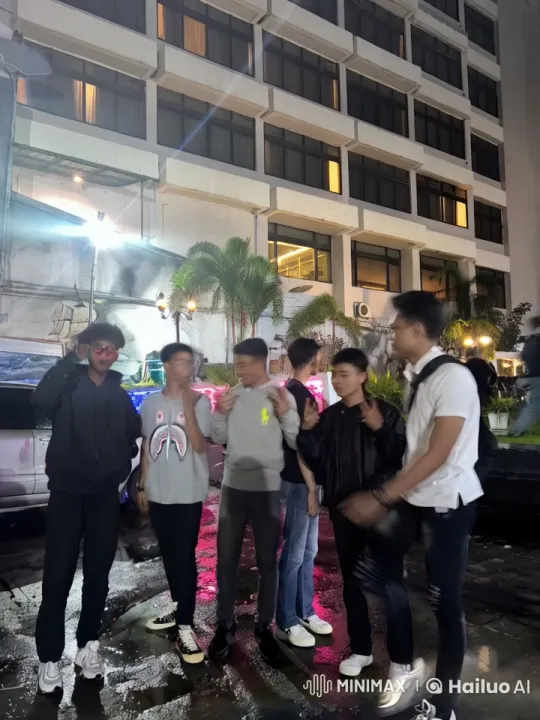 Young Men Practicing Kung Fu in Urban Night – AI Generated Video | Hailuo AI