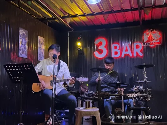 Musicians Engage in Kung Fu Showdown at 3 BAR Stage – AI Generated Video | Hailuo AI