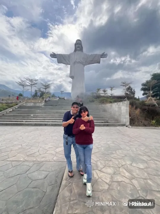 Traditional Chinese Kung Fu Display in Scenic Setting – AI Generated Video | Hailuo AI