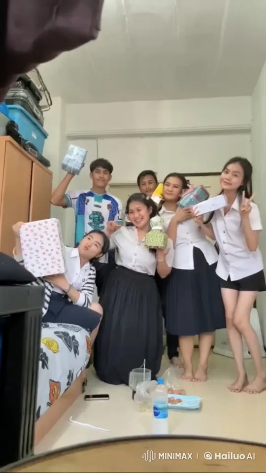 Playful Students Engage in Energetic Kung-Fu Fight Scene – AI Generated Video | Hailuo AI