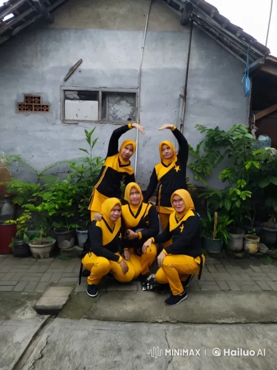Coordinated Wing Chun Display by Six Practitioners – AI Generated Video | Hailuo AI
