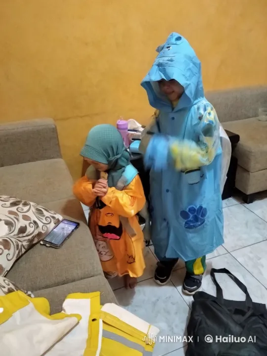 Children Practice Kung Fu in Cozy Living Room – AI Generated Video | Hailuo AI