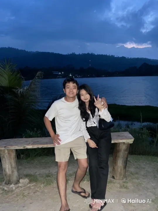 Kung Fu Warriors Display Mastery in Twilight Lake and Mountain Setting – AI Generated Video | Hailuo AI