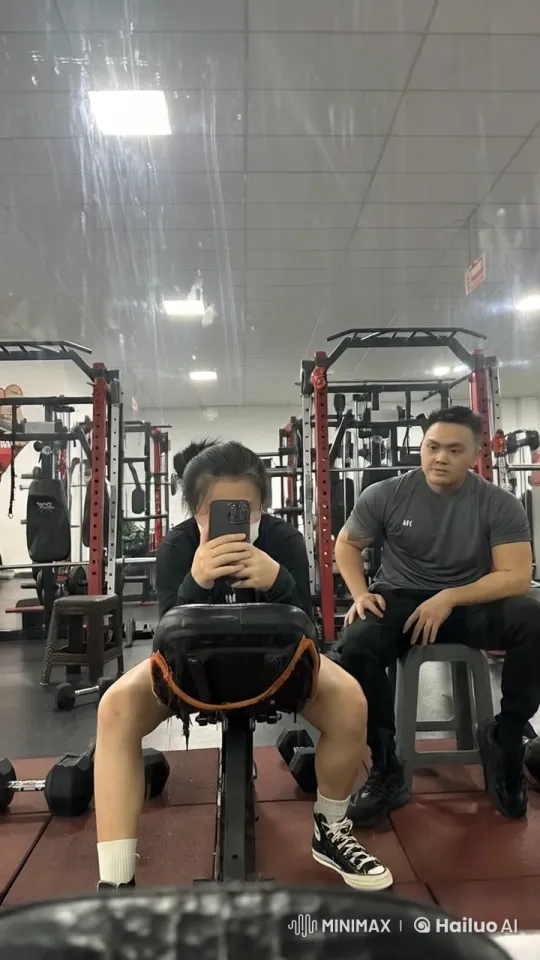Kung Fu Practitioners Display Advanced Techniques in Gym – AI Generated Video | Hailuo AI