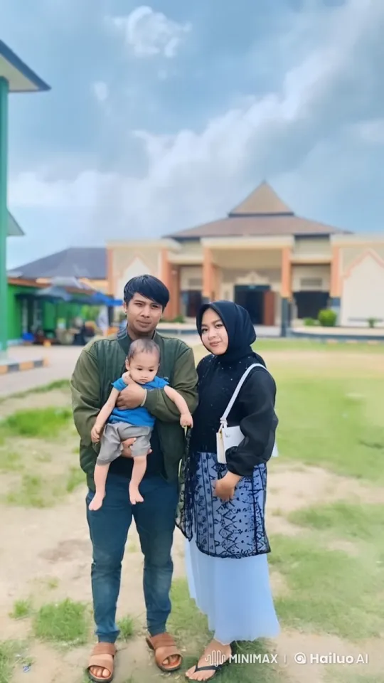 Family Displays Martial Arts in Front of Architectural Beauty – AI Generated Video | Hailuo AI