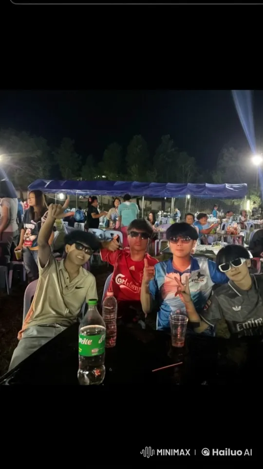 Young Friends Display Martial Arts Skills Outdoors – AI Generated Video | Hailuo AI
