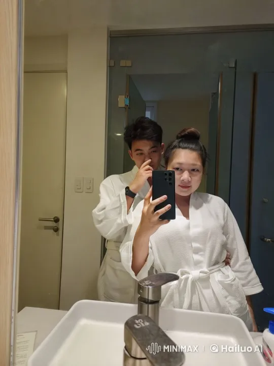Bathroom Mirror Kungfu Fight Scene – AI Generated Video | Hailuo AI
