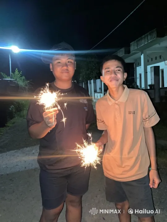 Nighttime Kungfu Fight with Sparklers – AI Generated Video | Hailuo AI