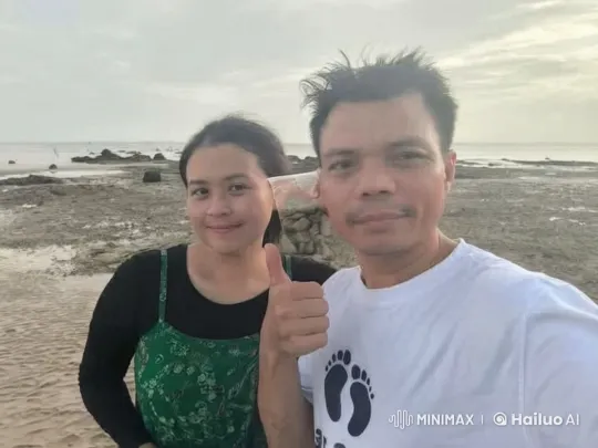 Kungfu Practice on a Sandy Beach – AI Generated Video | Hailuo AI
