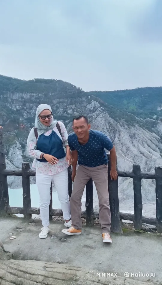 Kungfu Kick Against Mountainous Backdrop – AI Generated Video | Hailuo AI