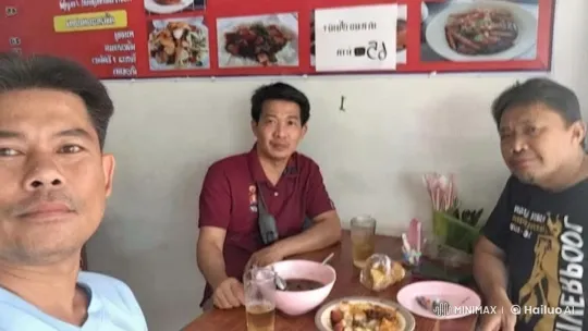 Three Men Engage in Intense Kung Fu Fight at Restaurant – AI Generated Video | Hailuo AI