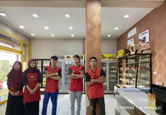 Employees Perform Kung Fu-Inspired Routine in Bakery Setting – AI Generated Video | Hailuo AI