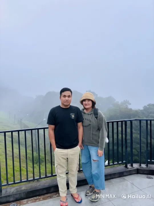 Mystical Kung Fu Sparring on Foggy Platform – AI Generated Video | Hailuo AI