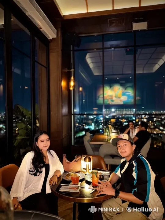 Upscale Restaurant Kung Fu Showdown – AI Generated Video | Hailuo AI