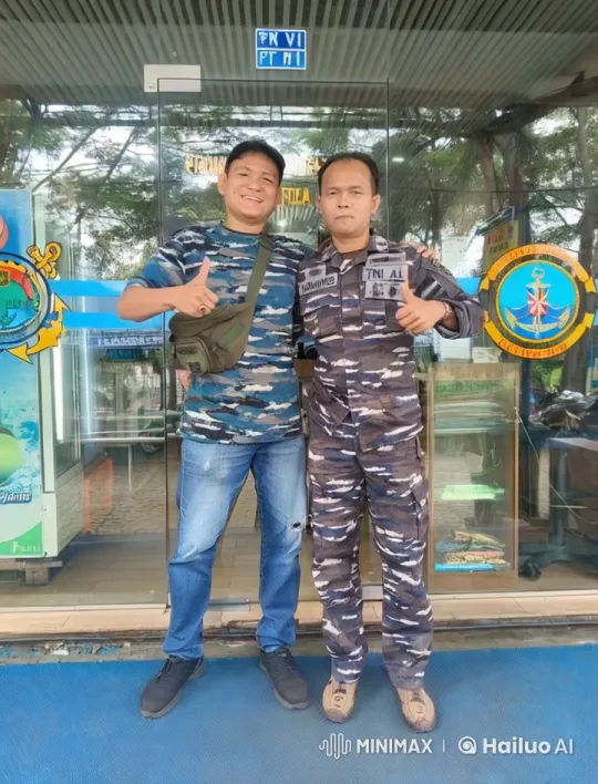 Two Individuals in Camouflage Pose Outside Building – AI Generated Video | Hailuo AI