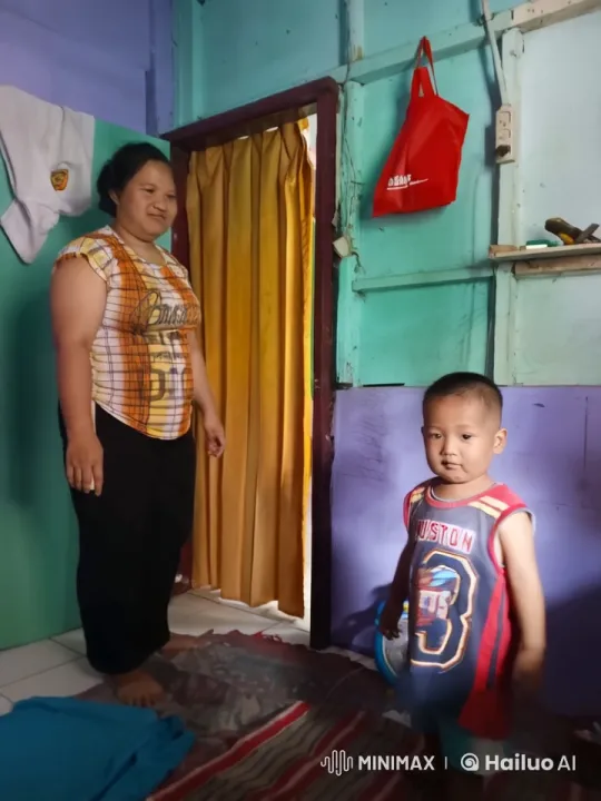 Young Boy Practices Kung Fu and Boxing in Colorful Room – AI Generated Video | Hailuo AI