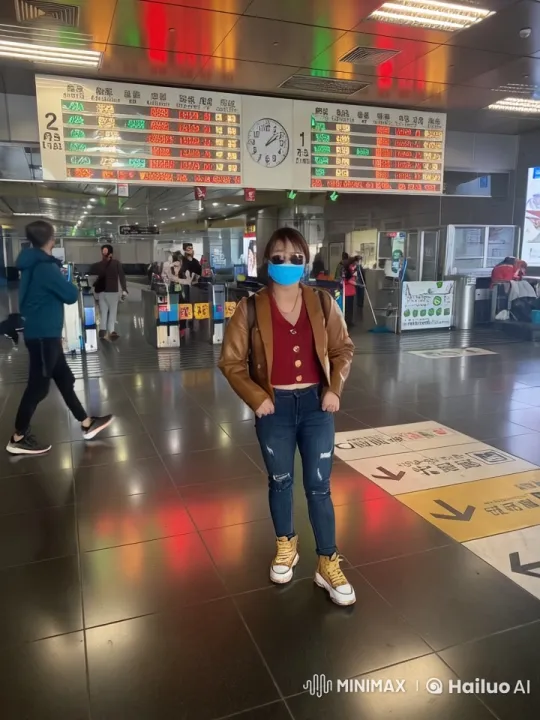 Kung Fu Performance in Bustling Train Station – AI Generated Video | Hailuo AI