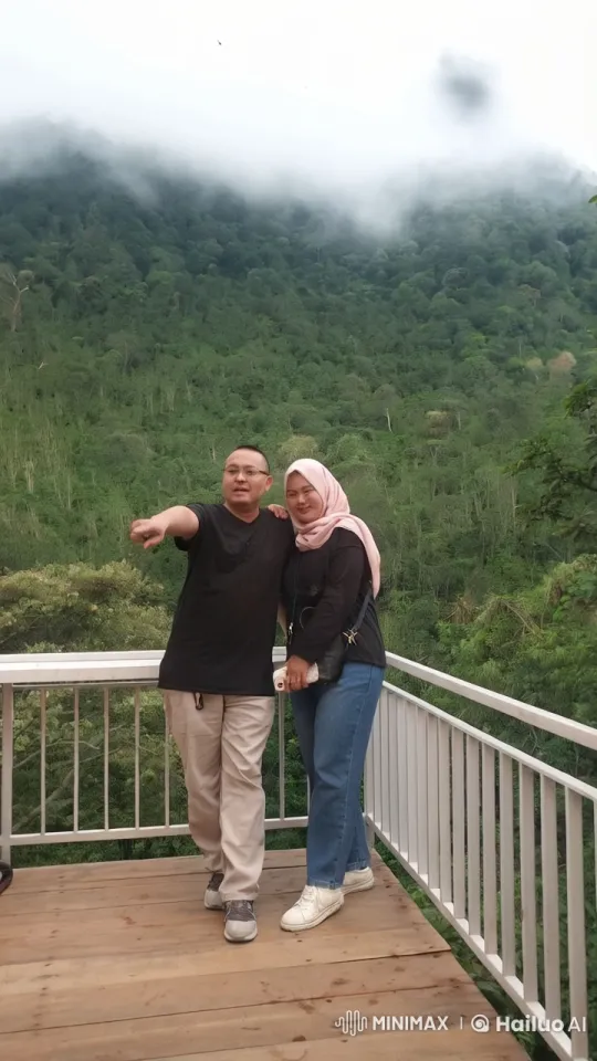 Couple Performs Synchronized Kungfu on Mountain Background – AI Generated Video | Hailuo AI