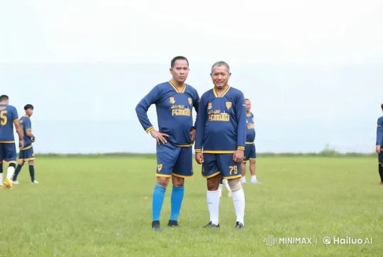 Football Players Blend Football with Kungfu Skills – AI Generated Video | Hailuo AI