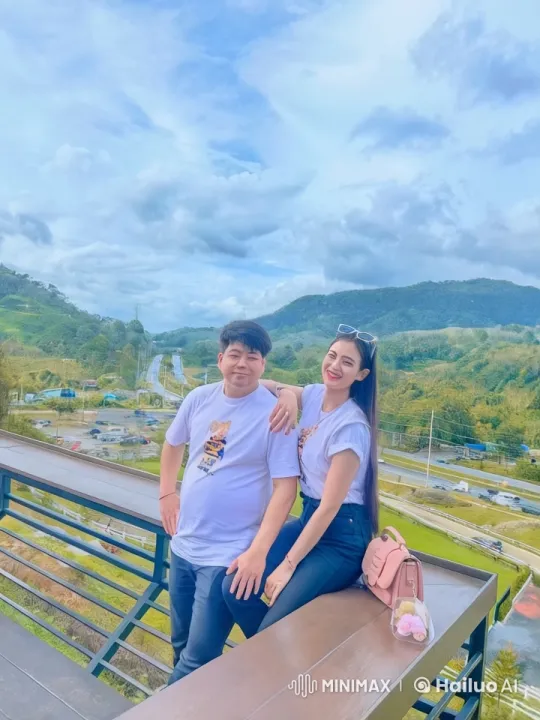 Couple Practicing Kung Fu in Scenic Mountain Setting – AI Generated Video | Hailuo AI
