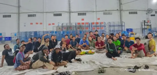 Synchronized Kung Fu in Urban Setting – AI Generated Video | Hailuo AI