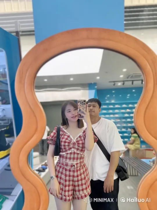 Modern Store Set Martial Arts Showdown – AI Generated Video | Hailuo AI