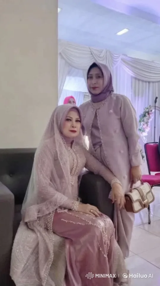 Traditional Attire and Friendship Captured in Elegant Setting – AI Generated Video | Hailuo AI
