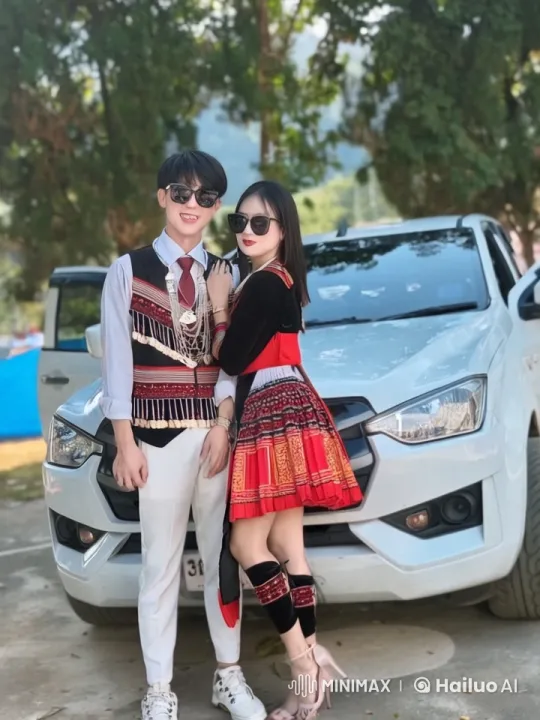 Traditional Attired Couple Performs Dynamic Kung Fu Fight Scene – AI Generated Video | Hailuo AI