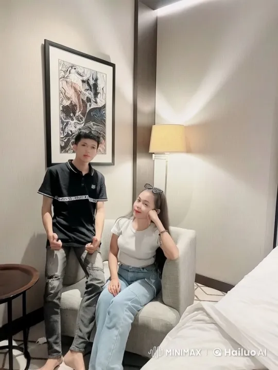 AI-Inspired Kungfu Display in Modern Room – AI Generated Video | Hailuo AI