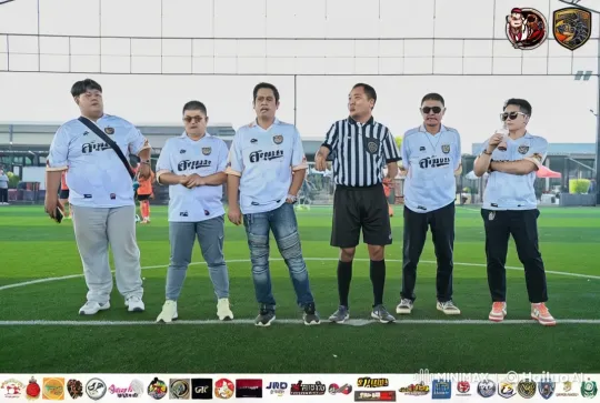 Indoor Soccer Field Transforms into Martial Arts Arena – AI Generated Video | Hailuo AI