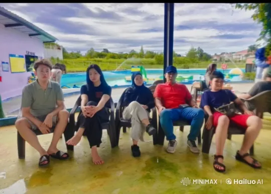 Five Performers Display Kungfu Skills by the Pool – AI Generated Video | Hailuo AI