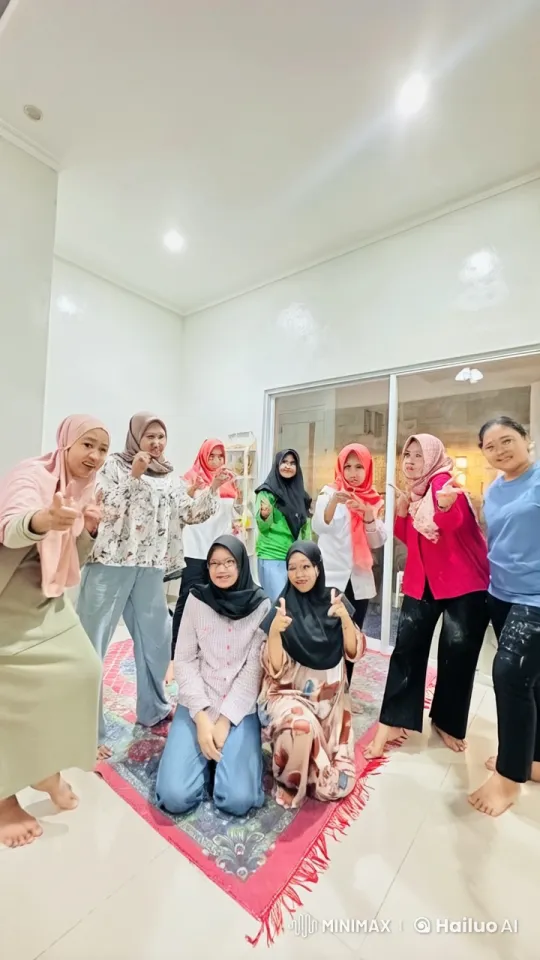 Friends Enjoy Energetic Kungfu Play in Bright Room – AI Generated Video | Hailuo AI