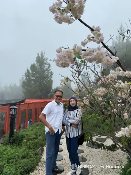 Misty Garden Kungfu Sparring Scene – AI Generated Video | Hailuo AI