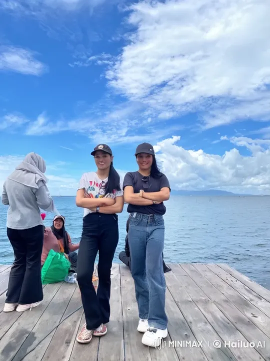 Kungfu Showdown on Wooden Pier with Ocean View – AI Generated Video | Hailuo AI