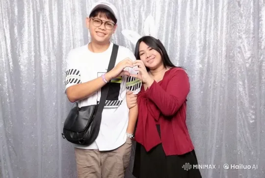 Couple's Playful Kungfu Pose Breakdown – AI Generated Video | Hailuo AI