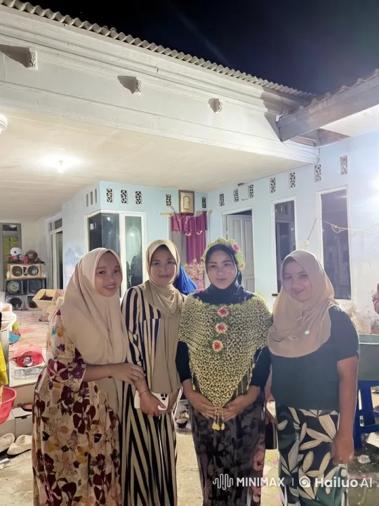 Colorful Hijab-Wearing Women Perform Kungfu in Night Scene – AI Generated Video | Hailuo AI