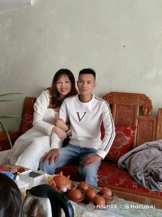 Couple Displays Martial Arts Skills in Cozy Home Setting – AI Generated Video | Hailuo AI
