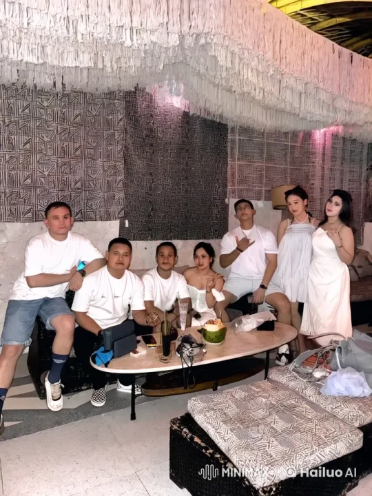 Lounge Gathering Transforms into Energetic Kungfu and Dance Performance – AI Generated Video | Hailuo AI